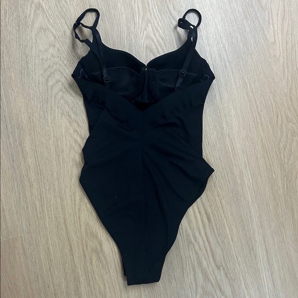 Vintage La Perla Bodysuit 34 - Picture 4 of 8